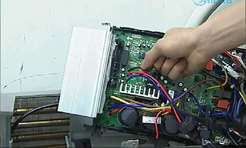 安顺美的空调电话是多少